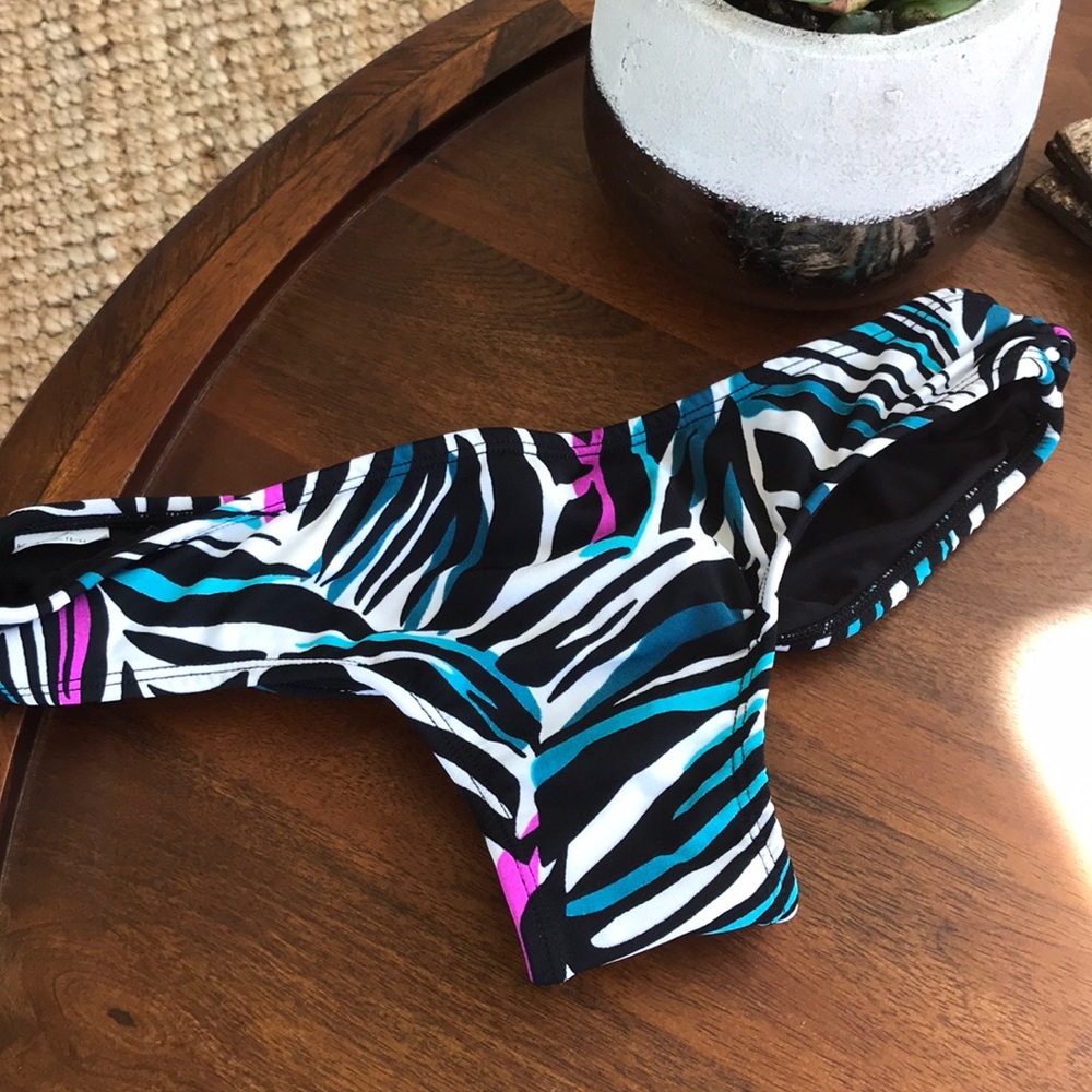 Kaikini Bikini Bottoms